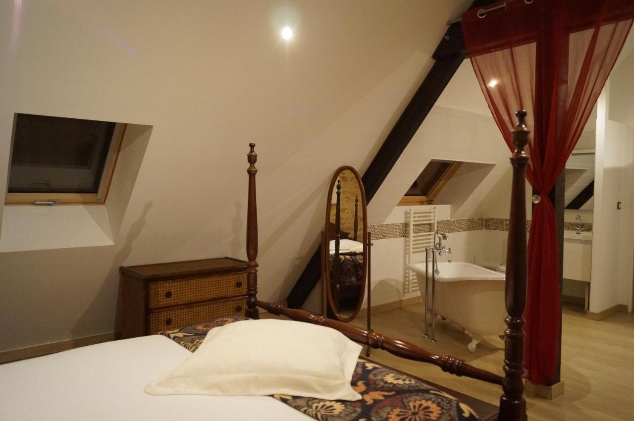 24H Le Mans - Les Haies Gite, Near Le Mans Circuit Villa Coulans-sur-Gee Bagian luar foto