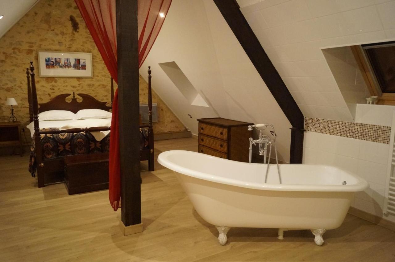 24H Le Mans - Les Haies Gite, Near Le Mans Circuit Villa Coulans-sur-Gee Bagian luar foto