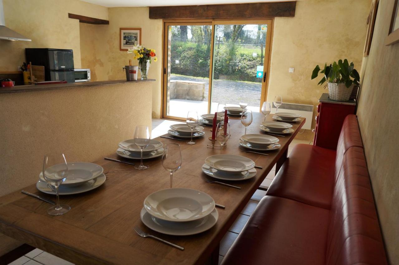 24H Le Mans - Les Haies Gite, Near Le Mans Circuit Villa Coulans-sur-Gee Bagian luar foto